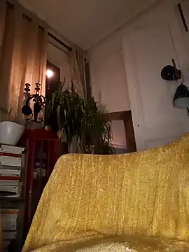 Snapshot of branletteur chatting on 11-08-25, 03:21 branletteur online show from 11-08-25, 03:21