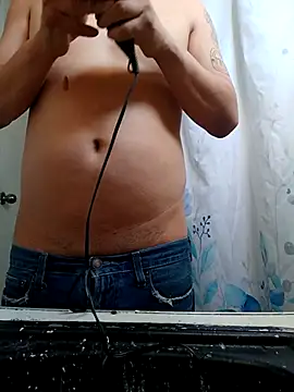 Snapshot of B3toBaby chatting on 06-14-26, 01:24 B3toBaby online show from 06-14-26, 01:24