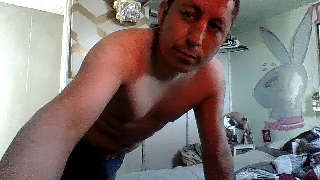 Snapshot of B3toBaby chatting on 05-18-26, 08:02 B3toBaby online show from 05-18-26, 08:02