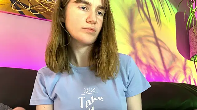 velina   online show from 09-18-25, 04:10