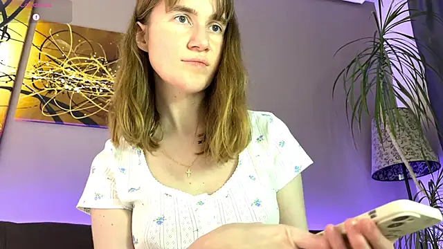 velina   online show from 09-08-25, 04:39