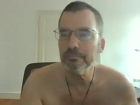 Snapshot of stallionrider88 chatting on 03-08-26, 04:21 stallionrider88 online show from 03-08-26, 04:21