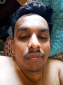 Snapshot of Nihaal17 chatting on 10-17-25, 03:21 Nihaal17 online show from 10-17-25, 03:21
