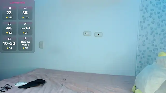 Hannah Ortega online show from 11-21-25, 11:48