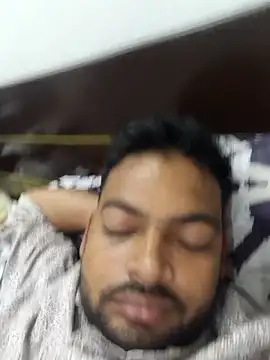 Snapshot of xyz-indian chatting on 10-11-25, 05:03 xyz-indian online show from 10-11-25, 05:03