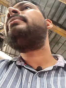 Snapshot of xyz-indian chatting on 10-21-25, 10:03 xyz-indian online show from 10-21-25, 10:03