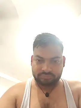 Snapshot of xyz-indian chatting on 10-08-25, 07:36 xyz-indian online show from 10-08-25, 07:36