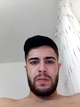 Snapshot of Ozi1910 chatting on 09-14-25, 03:51 Ozi1910 online show from 09-14-25, 03:51