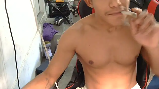 Snapshot of Gmajor chatting on 10-03-25, 08:10 Gmajor online show from 10-03-25, 08:10