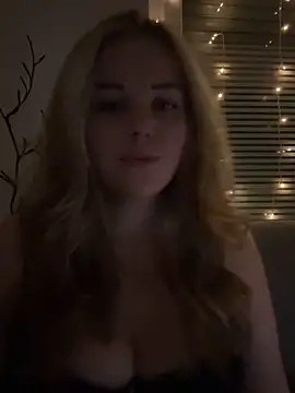 ItsLxsa online show from 10-29-25, 12:09