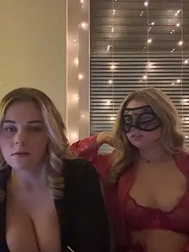 ItsLxsa online show from 04-07-26, 08:21