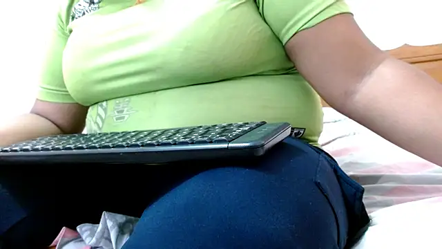 69smallstar online show from 10-06-25, 05:57