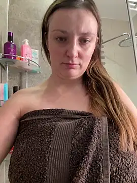 Velvetwitch87 online show from 10-04-25, 12:39