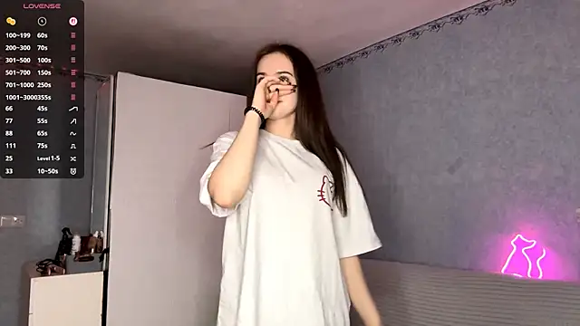 Lia rise online show from 01-13-26, 03:05