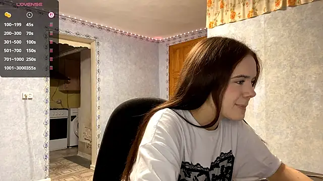 Lia rise online show from 10-27-25, 05:03