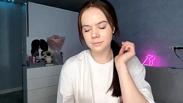 Lia rise online show from 03-01-26, 01:11