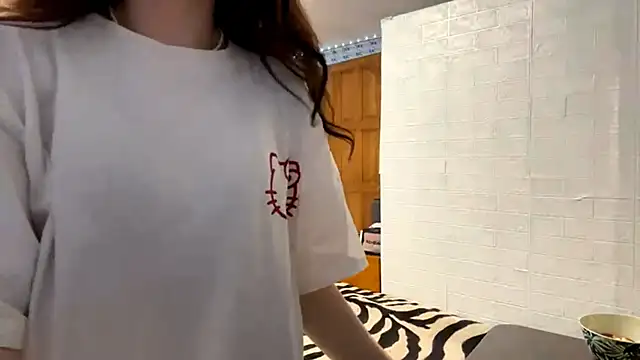 Lia rise online show from 11-24-25, 03:12