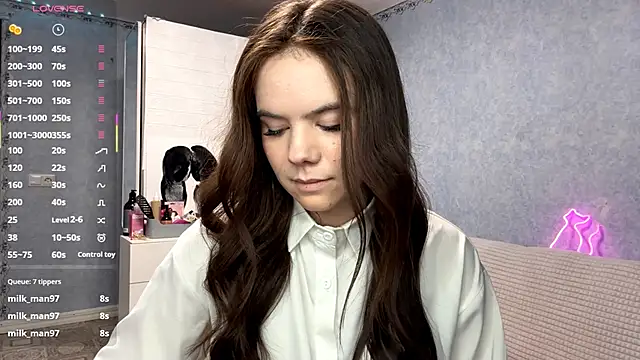 Lia rise online show from 02-21-26, 01:13