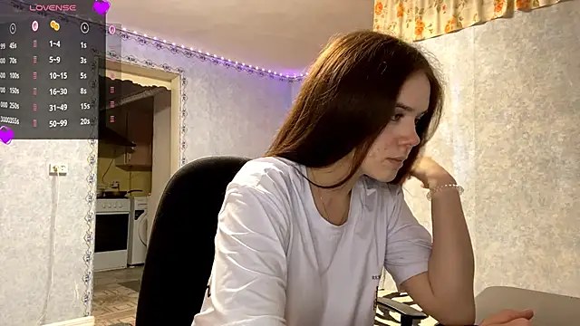 Lia rise online show from 11-01-25, 01:38