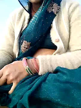 Hot pooja55 online show from 12-01-25, 03:07