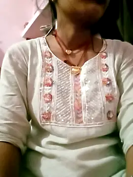 Hot tin74 online show from 11-08-25, 08:34