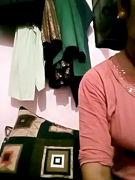 Hot tin74 online show from 09-28-25, 04:47