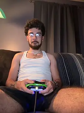 Snapshot of bigbrownpleasure chatting on 09-21-25, 01:44 bigbrownpleasure online show from 09-21-25, 01:44