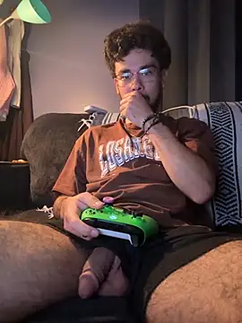 Snapshot of bigbrownpleasure chatting on 09-16-25, 03:18 bigbrownpleasure online show from 09-16-25, 03:18