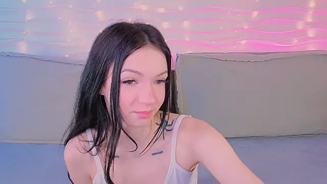 Loona Eclipse online show from 01-31-26, 08:29