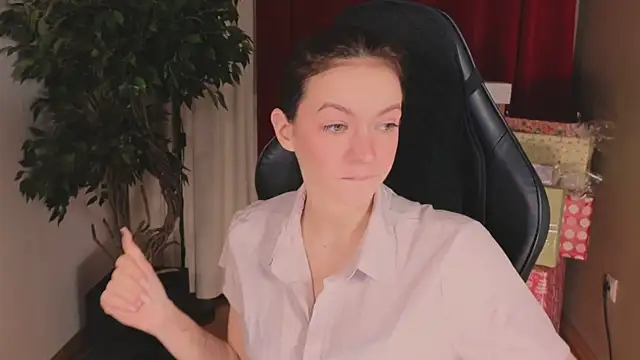 Loona Eclipse online show from 11-28-25, 08:31