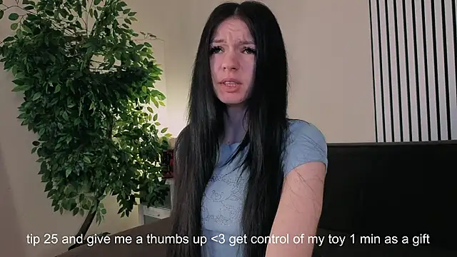 Loona Eclipse online show from 02-18-26, 08:27