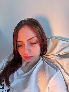 prettylittlefooxy online show from 02-09-26, 08:45