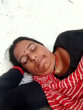 Snapshot of Suhani_hot12 chatting on 10-08-25, 10:17 Suhani hot12 online show from 10-08-25, 10:17
