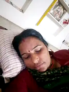 Snapshot of Suhani_hot12 chatting on 09-29-25, 03:17 Suhani hot12 online show from 09-29-25, 03:17