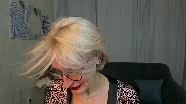 Snapshot of PamellaMurphy chatting on 09-25-25, 07:58 PamellaMurphy online show from 09-25-25, 07:58