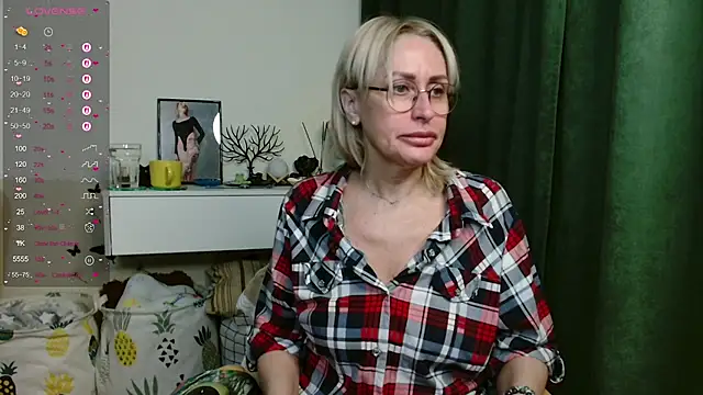 Snapshot of PamellaMurphy chatting on 05-26-26, 10:52 PamellaMurphy online show from 05-26-26, 10:52