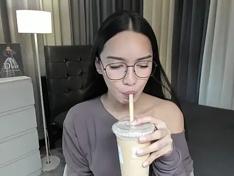 Blaire Samantha online show from 12-05-25, 07:07