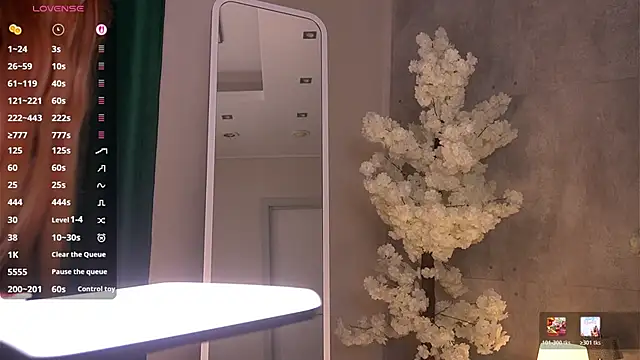 Lisafoxy  online show from 01-10-26, 10:16