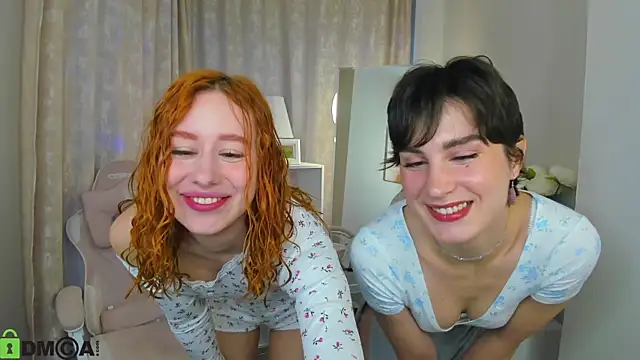 Lisafoxy  online show from 09-20-25, 12:59