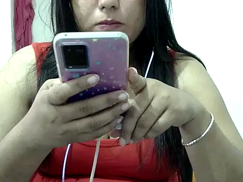 Snapshot of Mon-Luv chatting on 02-15-26, 08:57 Mon-Luv online show from 02-15-26, 08:57