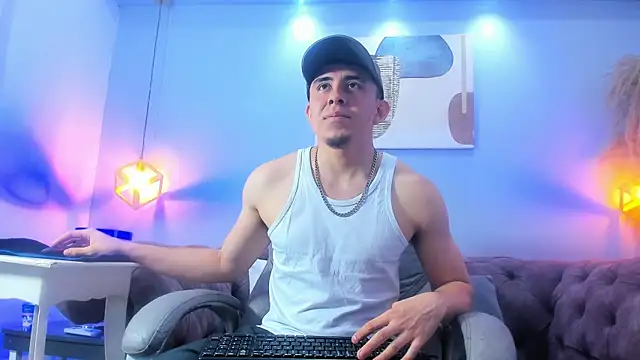 Eross Santy online show from 07-08-26, 07:25