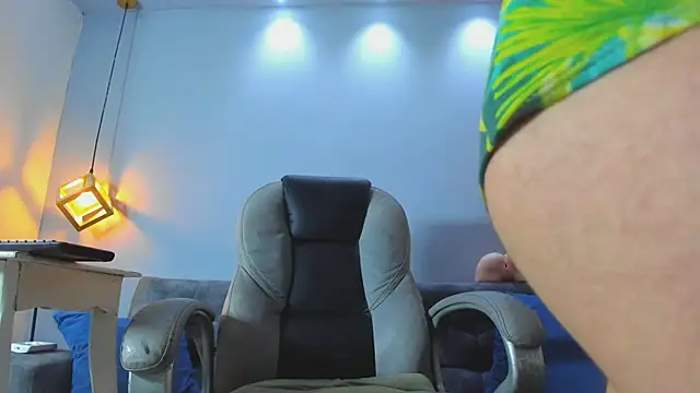 Eross Santy online show from 03-26-26, 01:42