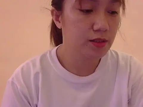 Lovelyclaya online show from 02-18-26, 12:52