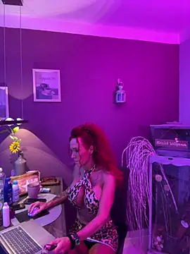 Hotmilfhamburg1 online show from 04-25-26, 03:53