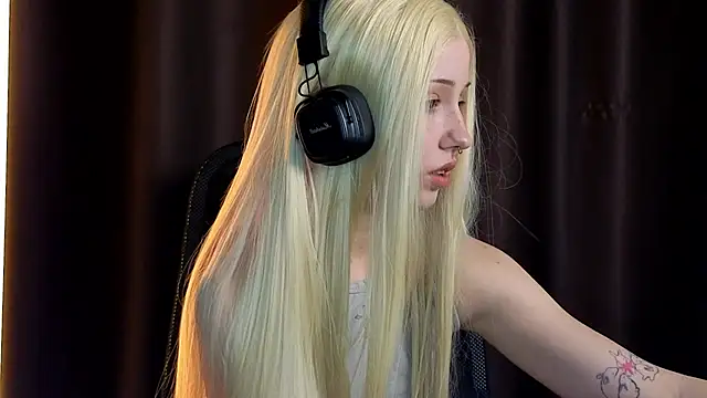 YukiMisa online show from 01-07-26, 03:06