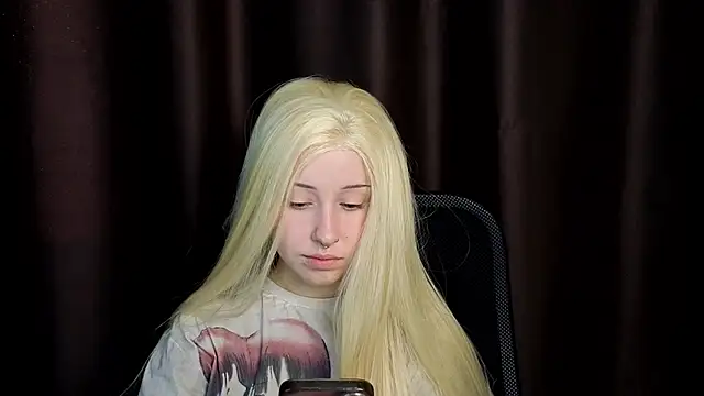 YukiMisa online show from 01-11-26, 10:55