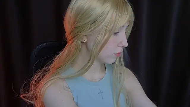 YukiMisa online show from 11-28-25, 03:23