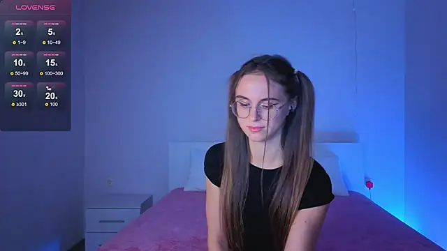 Yumi Ai online show from 09-20-25, 06:57