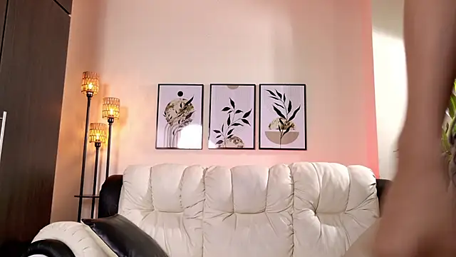 Violeta Foxz online show from 04-04-26, 07:31