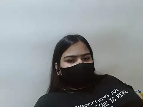 Snapshot of Nataliya_Singh chatting on 03-24-26, 12:38 Nataliya Singh online show from 03-24-26, 12:38